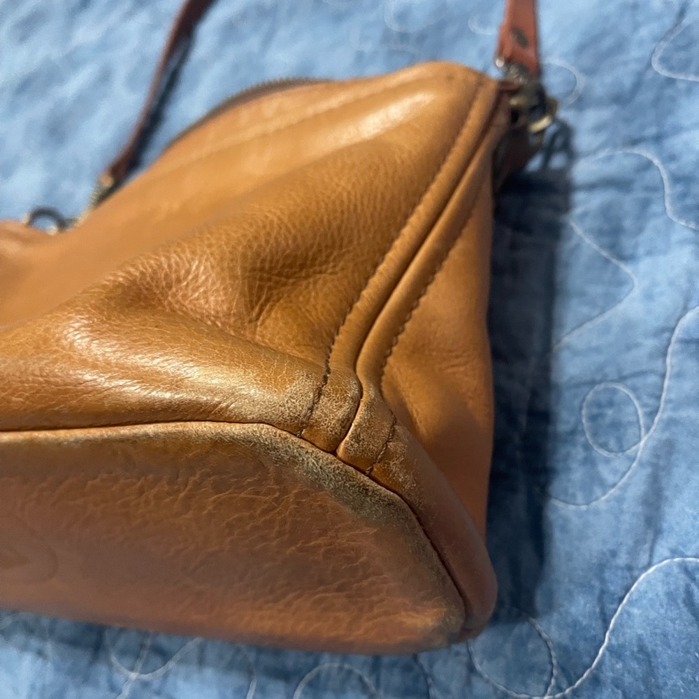 Texas Carpet Bagger Leather Concealed Carry Shoulder Bag - Picture 4 of 7